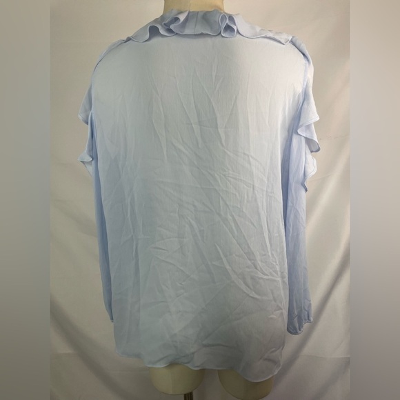 Zac&Rachel powder blue blouse, with cold shoulders and ruffles! Size XL - Picture 3 of 5